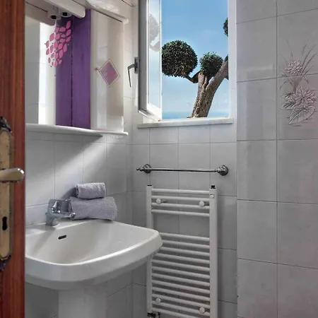 Ulivello Country Side With Sea View